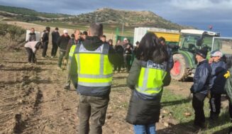 Detienen a un empresario del sector agrícola por explotar a extranjeros en situación irregular como mano de obra en el campo