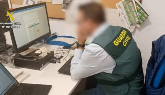 Detenido un vecino de Simancas por estafa tras realizar compras online con una tarjeta extraviada