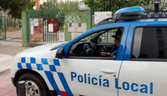 La Policía Local de Laguna de Duero salva la vida de una joven de 17 años que se disponía a tirarse al vacío