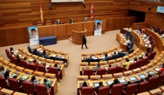 Escolares de Boecillo debatieron ayer en las Cortes de Castilla y León sobre el uso responsable de la tecnología y la convivencia en el mundo digital y real