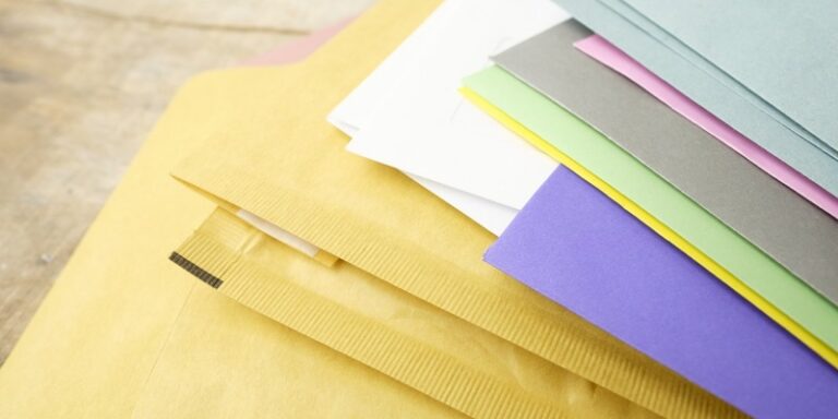 ¿Por qué elegir sobres acolchados con burbujas para tus envíos?