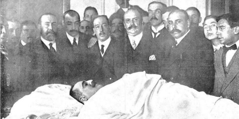 Efemérides del 12 de noviembre