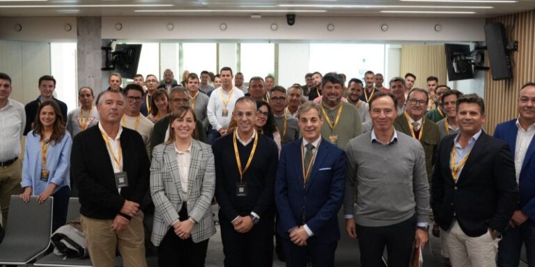 Patatas Meléndez lleva la voz del campo español al Parlamento Europeo junto a 40 agricultores del proyecto Meléndez × Origen