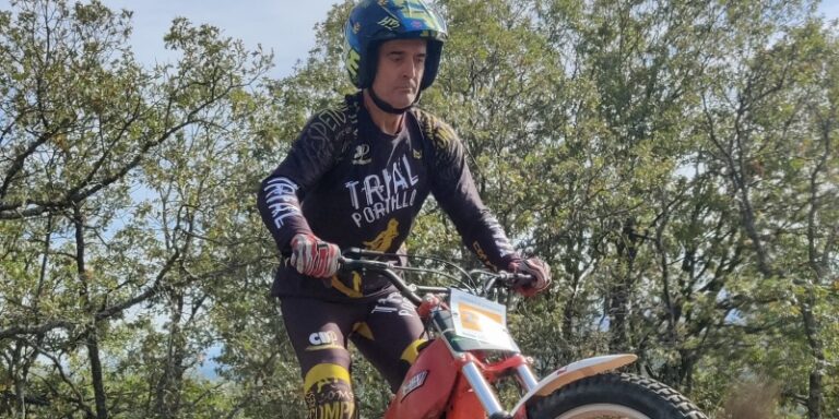 El portillano Ricardo Domínguez retorna a la competición por la puerta grande logrando un segundo puesto en el Campeonato Extremeño de Trial