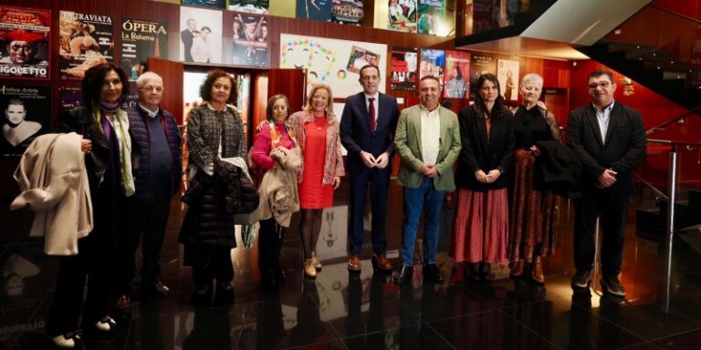 El Teatro Zorrilla acoge la jornada “Reflexiones y Vivencias en el Mundo de la Geriatría” con motivo del 50 aniversario del Centro Asistencial Doctor Villacián