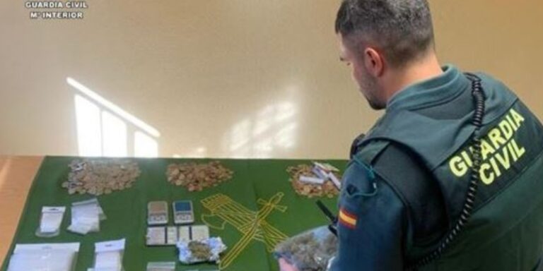 La Guardia Civil desmantela un punto de venta de droga en Nava del Rey