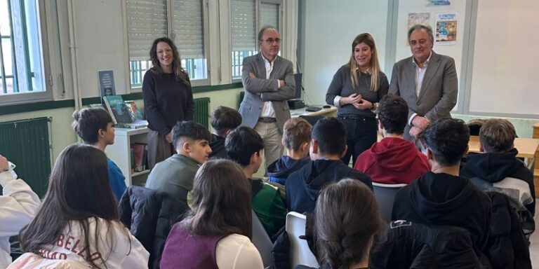 La Junta finaliza las obras de mejora energética y accesibilidad en el IES Las Salinas en Laguna de Duero