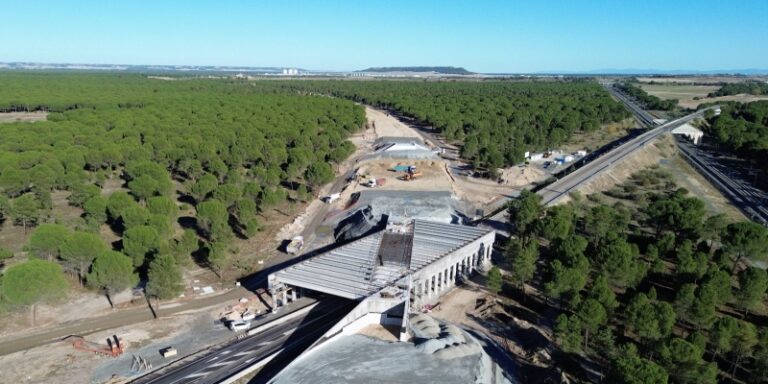 Adif avanza en próximas fases de la ‘U’ de Olmedo: licita la redacción de proyecto para el montaje de vía