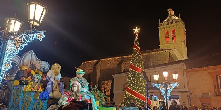 Los Reyes Magos llenan de ilusión la noche del 5 de enero en Aldeamayor