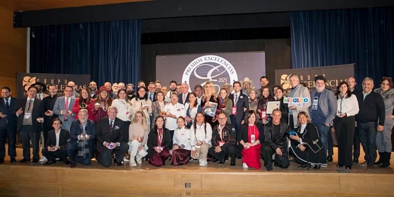 La Milla de Oro del Vino de Valladolid recibe el Premio Grupo Excelencias