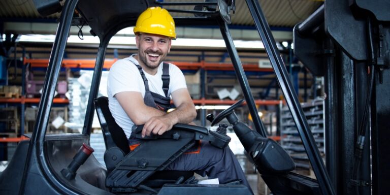 Los empleos técnicos que siguen teniendo demanda en plena automatización