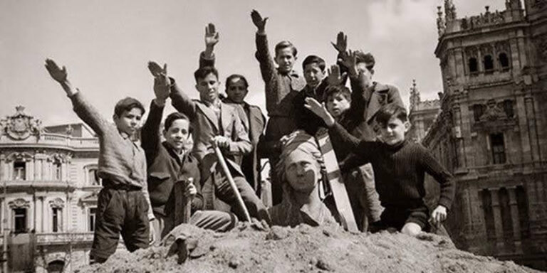 Efemérides del 1 de abril