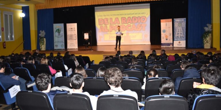 Las radios escolares de Cogeces del Monte, Íscar, Mojados, Peñafiel, Portillo y Aldeamayor celebraron en esta última localidad el II Encuentro Intercentros