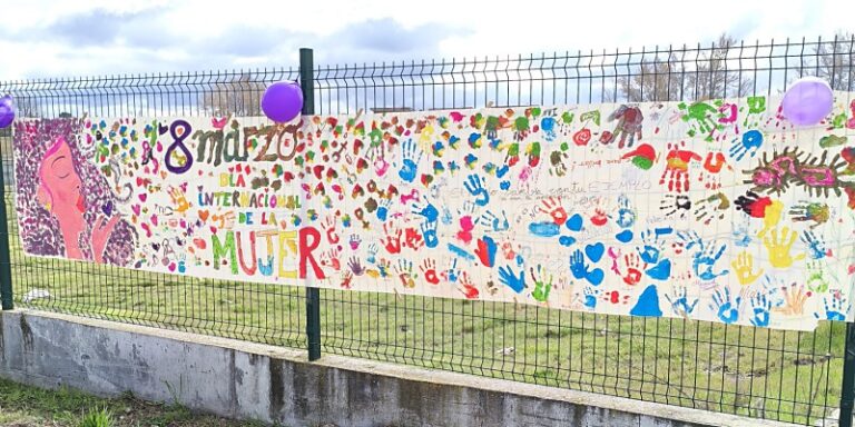 Tras la pintada de un mural conmemorativo del Día de la Mujer, el barrio del Soto, en Aldeamayor, alberga este fin de semana su primera carrera popular