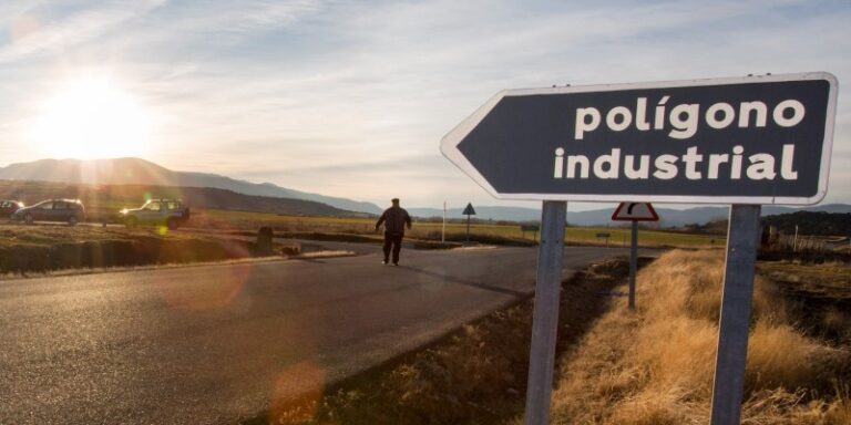 La Junta moviliza hasta 5 millones de euros para impulsar el suelo industrial en municipios de menos de 20.000 habitantes