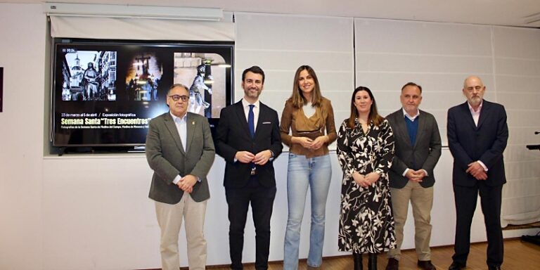 ‘Tres Encuentros’: fotografía y tradición para descubrir la Semana Santa de Valladolid y las dos medinas