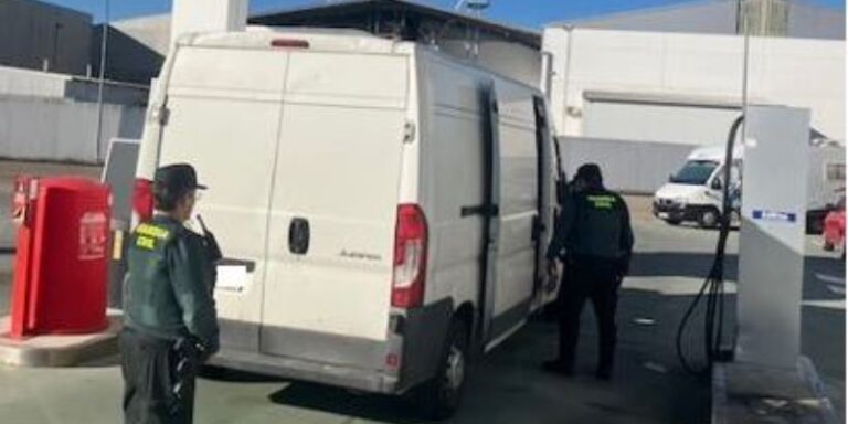 La Guardia Civil detiene a una persona por un presunto delito de estafa continuada a una empresa de transporte