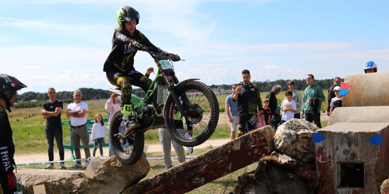 El CD Portillo trial da el do de pecho con la organización del I Trofeo Villa de Íscar de Trial Indoor