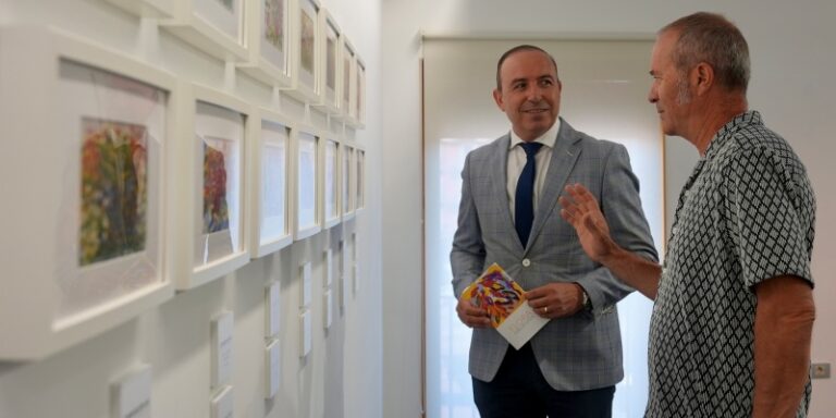El Teatro Zorrilla inaugura la exposición Flora del artista segoviano Carlos Costa