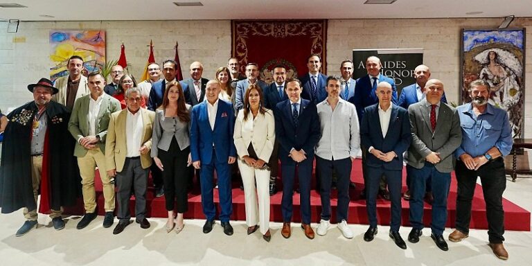 Dolores Redondo, Moisés Rodríguez, Bodegas Mauro y Corral de la Morería, nuevos Alcaides de Honor del Museo del Vino